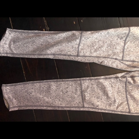 SOLD Gymshark Set - Picture 7 of 8